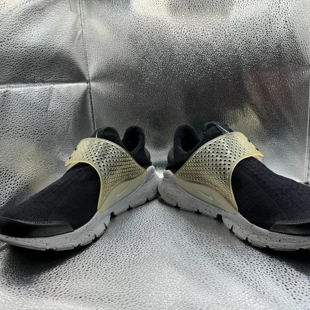 Size 8 Nike Fragment Design‎ x Sock Dart Oreo Black Mens Sneakers 728748-001